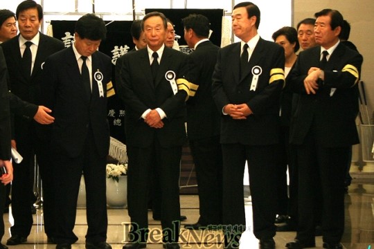 흔들리는 동교동계 왜 이러나?