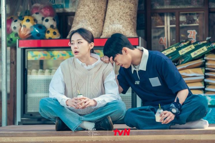 #2521 그들이 소환한 90년대 패션 아이템