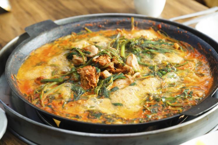 속이 알찬 삼척 대게 풀코스에 국물 시원한 물닭갈비! 삼척 로컬 맛집 3 #소도시여행