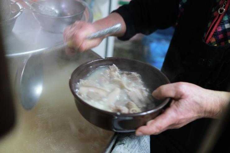 백종원이 찍은 밀양돼지국밥과 할머니 생각 나는 수제비가 있는 밀양 맛집 3 #소도시여행
