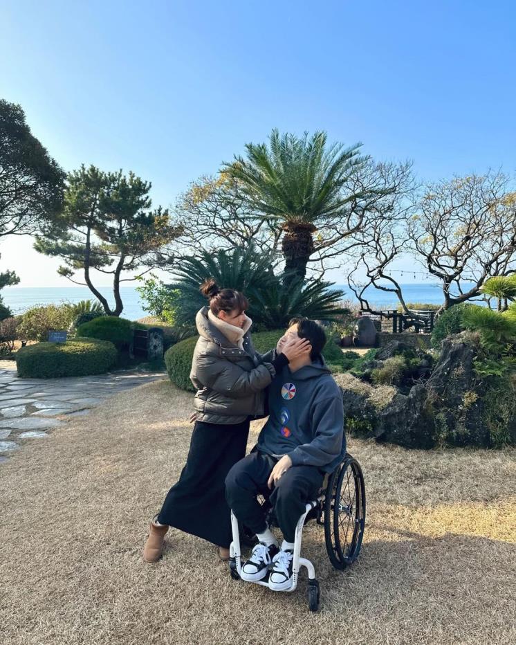 송지은X박위가 공개 열애 3개월 만에 발표한 깜짝 소식