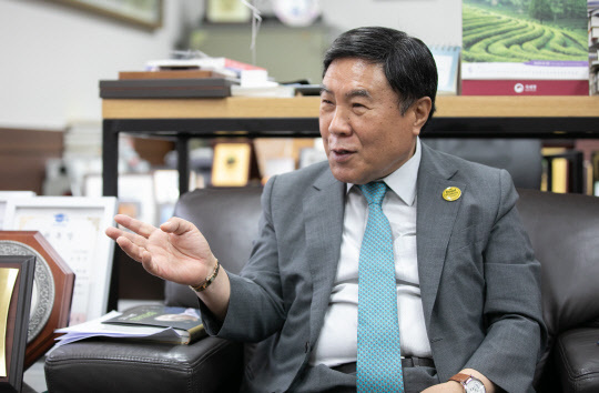 조용근 세무법인 석성 회장, 제58회 납세자의 날 모범납세자 표창