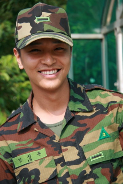 김정훈, 늠름 군복입은 사진공개 “필승!”