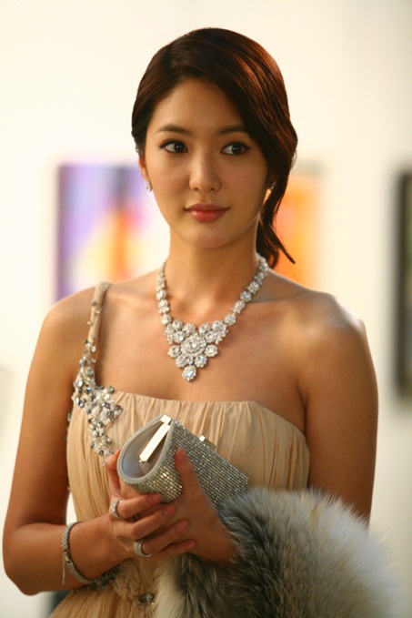 ‘대물’ 서지영, 럭셔리드레스 도도-여신포스 ‘업신표정 압권’