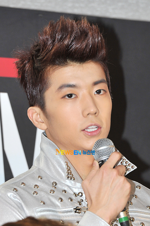 [포토엔]2PM 우영 ‘카리스마 넘치는 짐승남 헤어스타일’