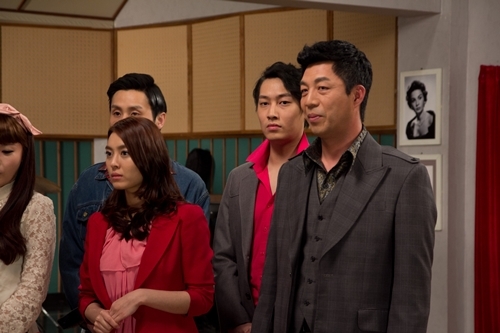 엑스크로스 카메오 ‘빛과 그림자’ 극중서도 실제가수 등장