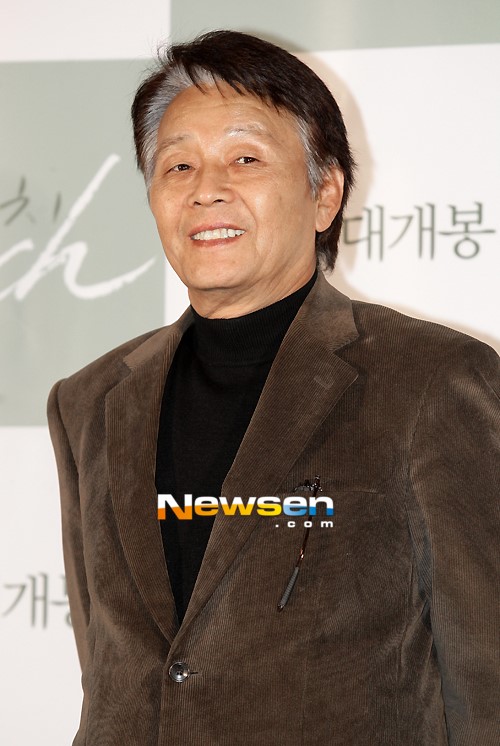 [포토엔]서인석 ‘영화 잘 볼게요’