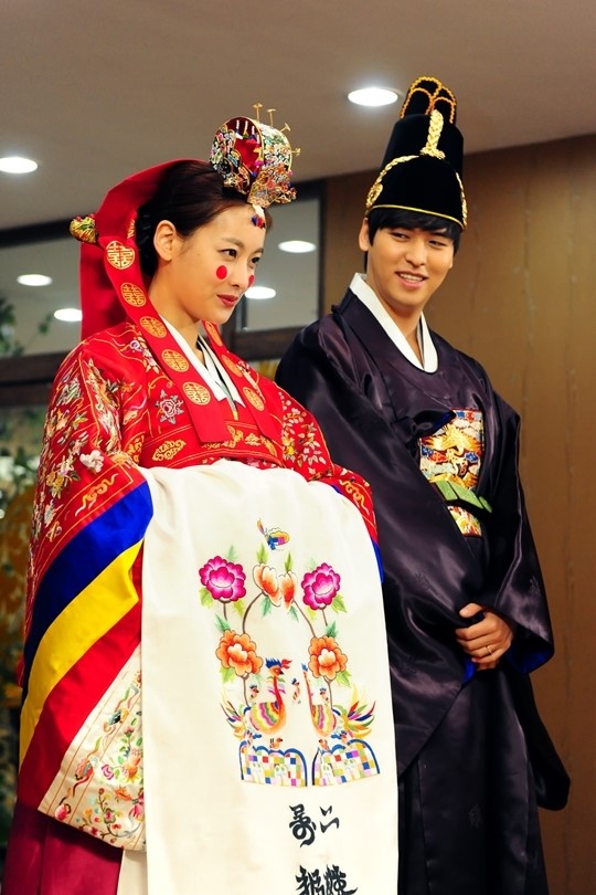 ‘오자룡’ 이장우, 오연서 보며 헤벌쭉 미소 ‘행복가득 폐백’[포토엔]