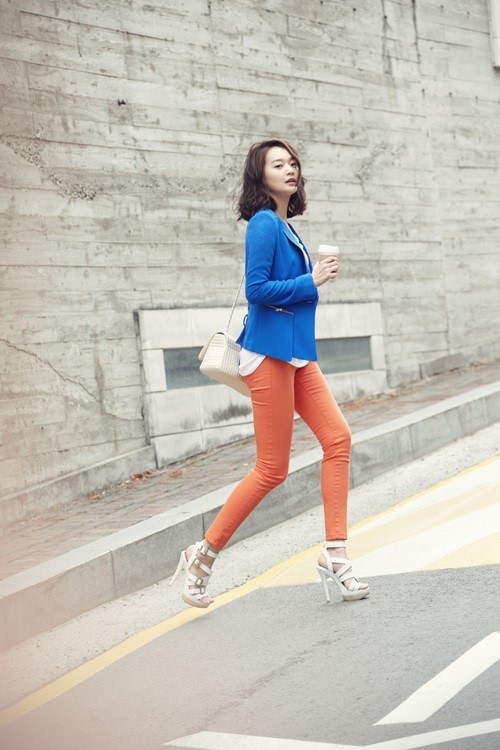 신민아 파파라치 컷 따라올자 없는 9등신 몸매[포토엔]