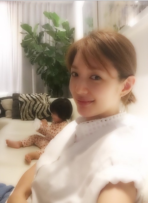 서지영 두살배기 딸과 단란 일상 “난, 어플없인 사진 못찍어”