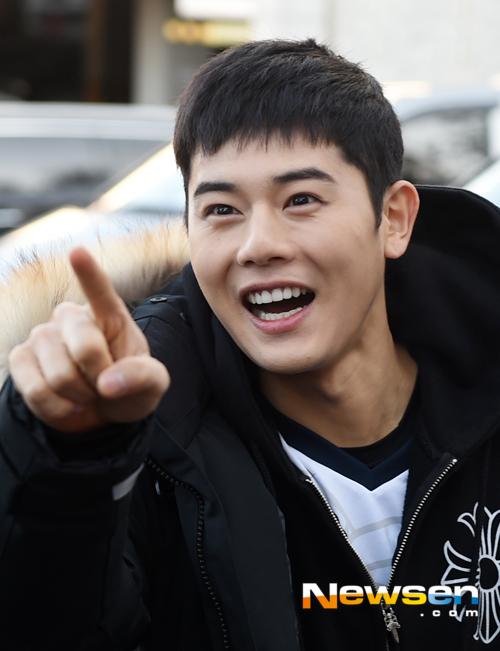 [포토엔]제국의아이들 동준 ‘아육대 MVP는 내꺼야’