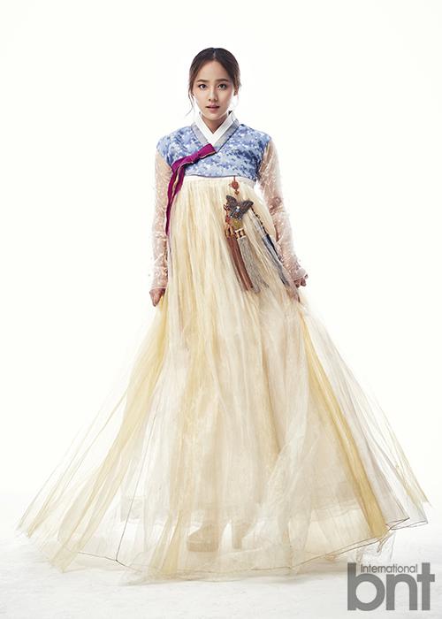 유진 한복자태, 그린듯 완벽한 얼굴[포토엔]