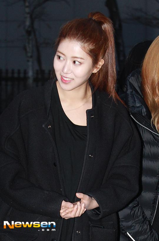 [포토엔]브레이브걸스 하윤 ‘높이 올려 묶은 포니테일 헤어’
