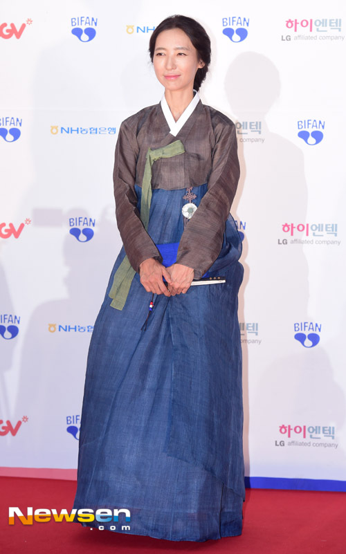 [포토엔]방은진 감독 ‘고운 한복 자태’