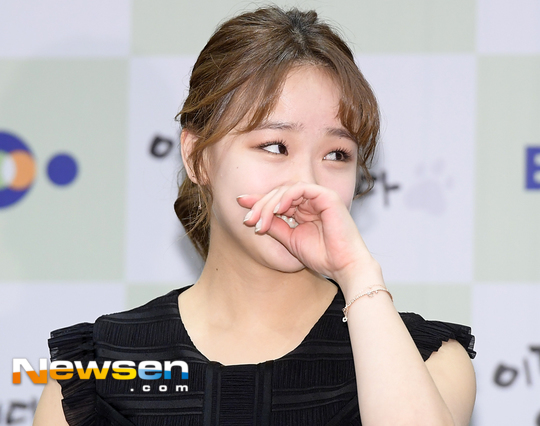 [포토엔HD] 손연재 ‘쑥스러운 미소~’