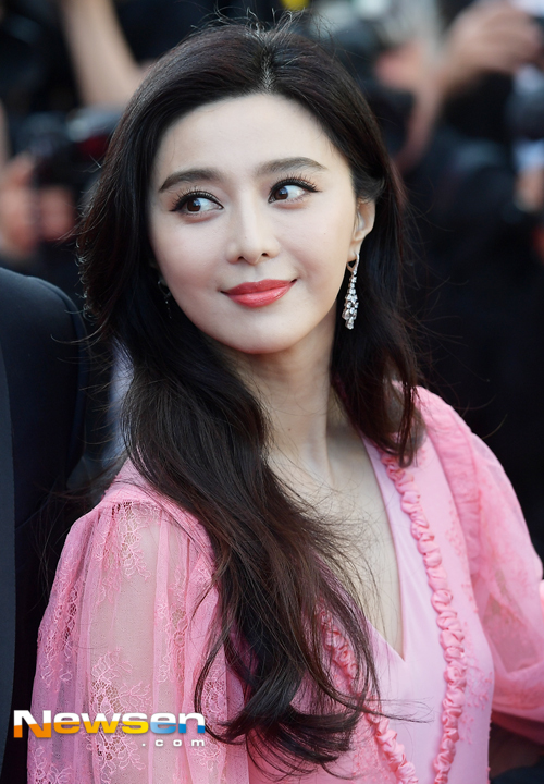 [포토엔] 판빙빙 ‘긴머리로 여신미모 완성’