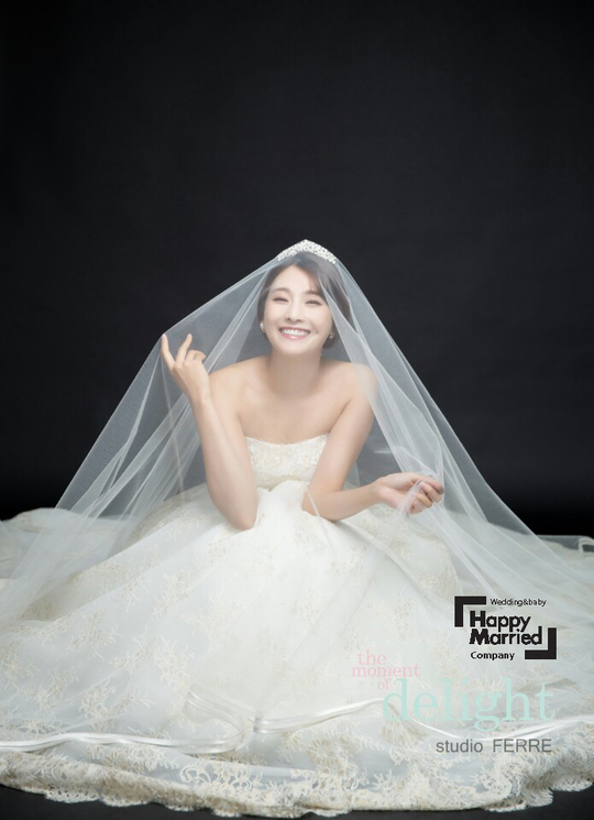 윤진영♥신수이 웨딩화보 공개, 사회 하하-축가 강타[포토엔]