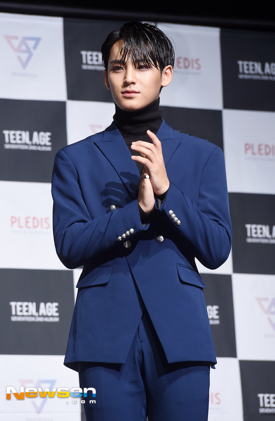 [포토엔HD] 세븐틴 민규 ‘순정 만화책 찢고 나온 외모’