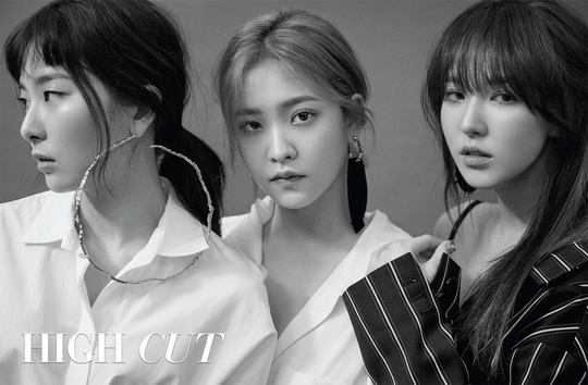 레드벨벳 예리 “요즘 꽂힌 것? 서점서 책 쌓아놓고 읽어”[포토엔]