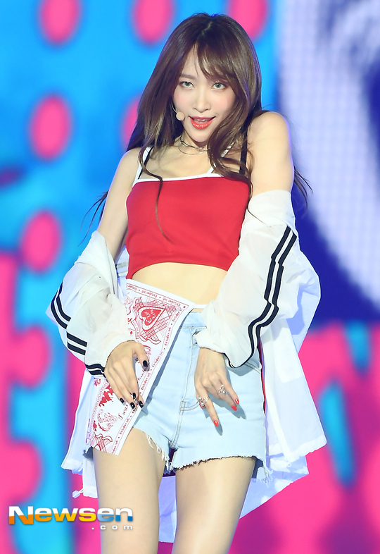 EXID 하니 ‘짝짝이 네일컬러’[포토엔HD] 