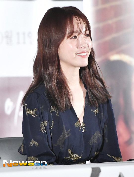 한지민 ‘러블리 미소가 애교만점~’(미쓰백) [포토엔HD] 