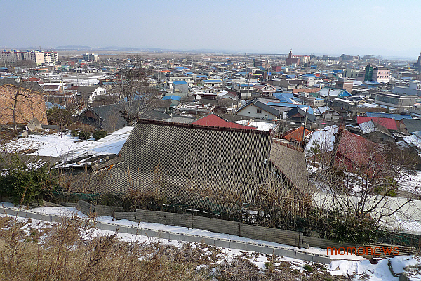 금강변에서 넉넉하게 즐기는 빈티지 시간여행