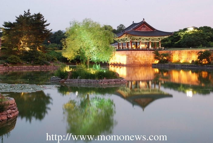 경주여행 필수간식, 황남빵과 찰보리빵