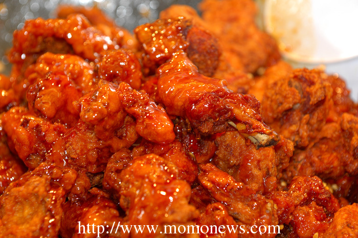 27년을 지켜온 추억의 맛, 인천 신포닭강정