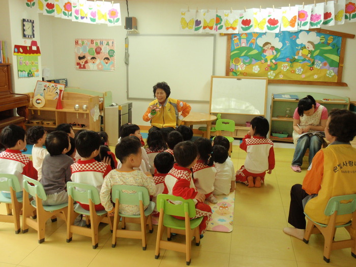 성남시실버인력뱅크 동화구연 자원봉사단 도담도담교실