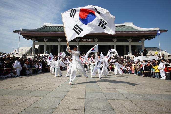 독립기념관, 태극기 휘날리는 해맞이 행사개최