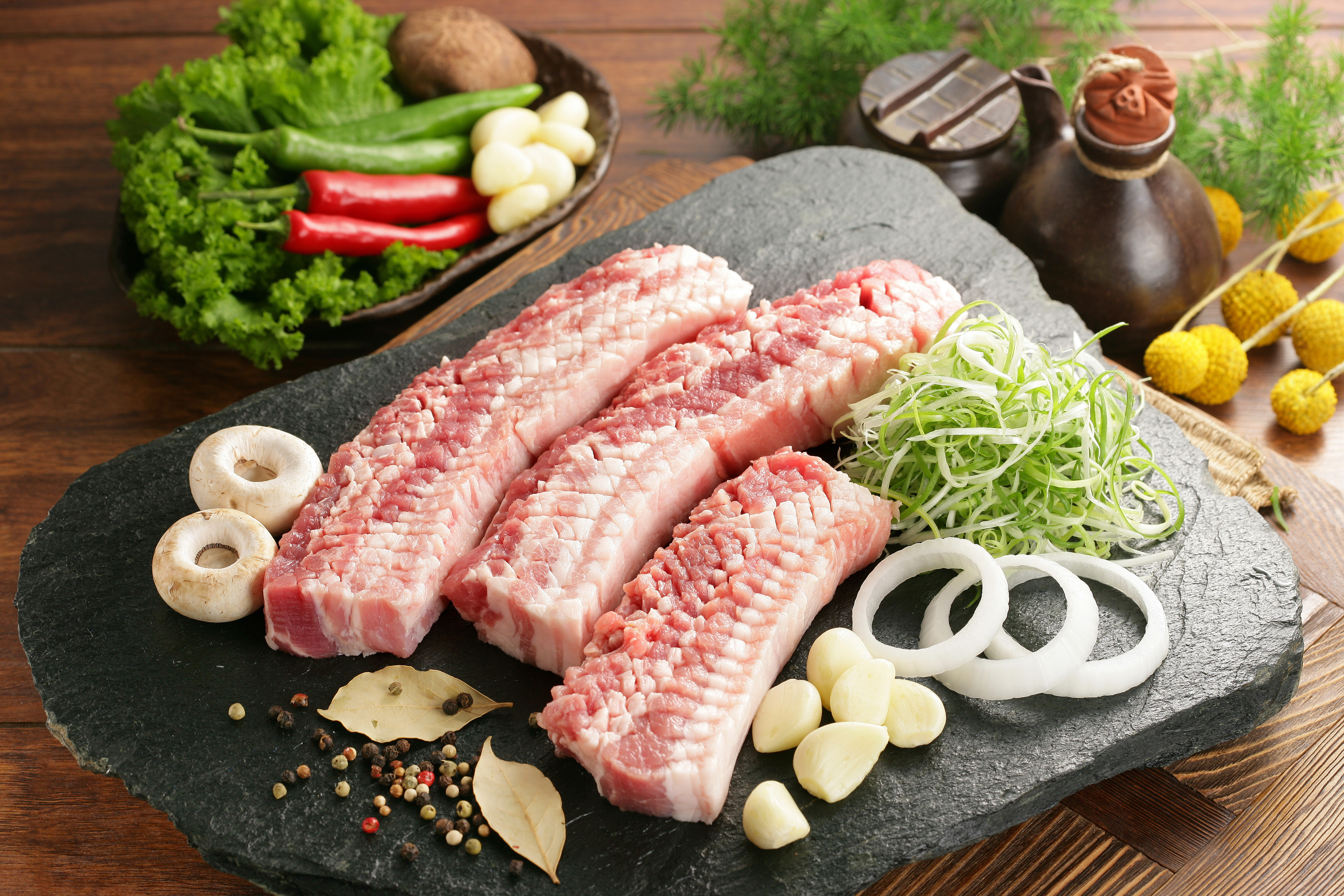 웰빙 양념에 재워둔 숙성삼겹살이 4,900원