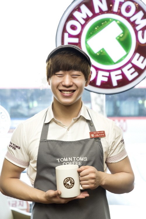 탐앤탐스, 2014 서비스대상 직원으로 영등포시장역점 전준용 점장 선정