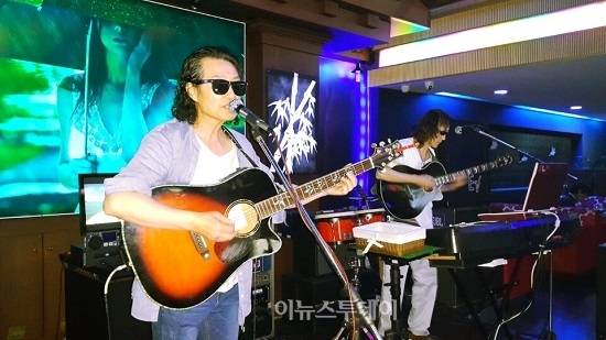 [화제] 건아들 이영복, 가수 정주와 7080 울산공연