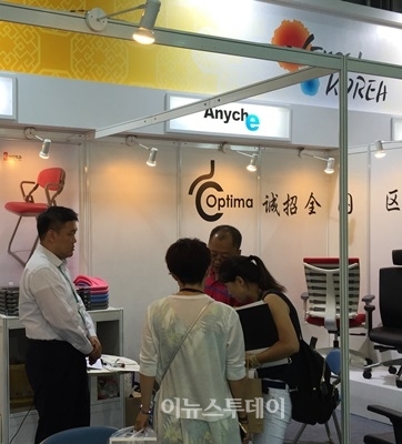 경기중기센터, 2015 상하이 국제가구전 운영