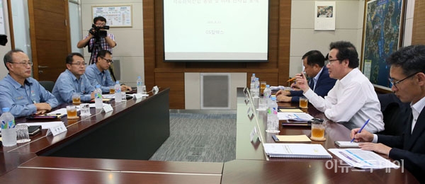 이낙연, 광양제철소·GS칼텍스 방문 미래 신산업 발전방안 모색