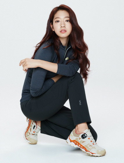밀레, 스테디셀러 워킹화 아치스텝 렉스 출시