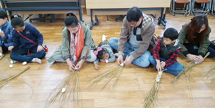 금강모치마을, 농어촌인성학교에 새로 지정