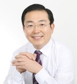 송형일 늘푸른생활환경연구소장, 지역민 접촉 본격화
