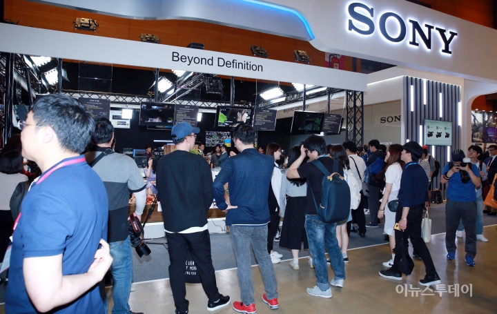 [포토] 미디어의 모든 것 2018 국제 방송．음향．조명기기 전시회 개최