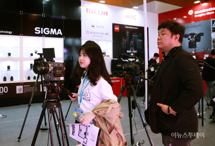 [포토] 미디어의 모든 것 2018 국제 방송．음향．조명기기 전시회 개최