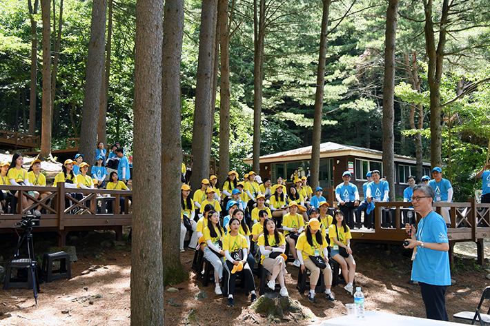 [포토] 김재현 산림청장, 숲체험 여름학교 여고생 그린캠프 특강