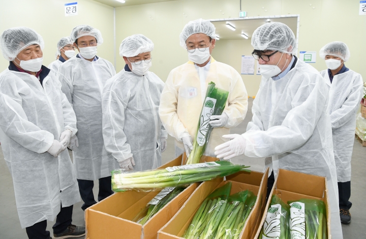 이철우 경북지사, 포스트 코로나 연이은 농정현장 발걸음