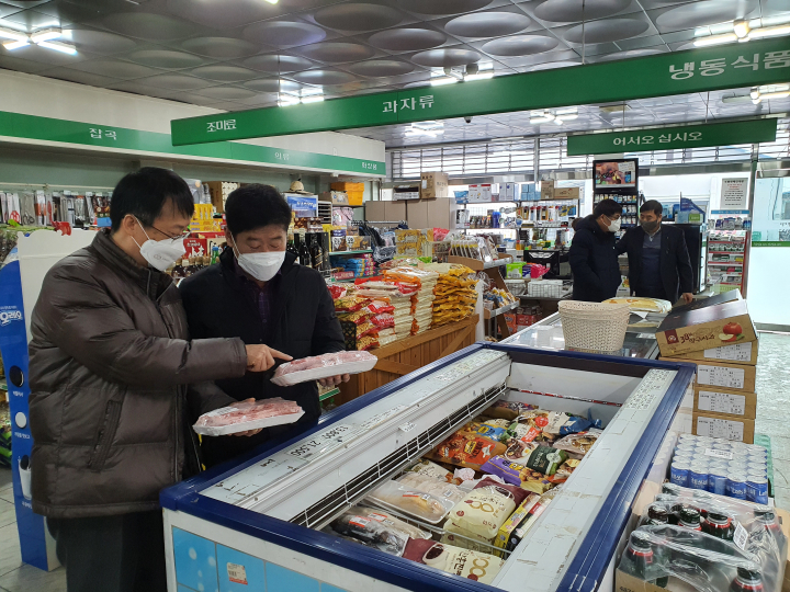 농협중앙회 강원검사국, 설 앞두고 하나로마트 식품안전 점검