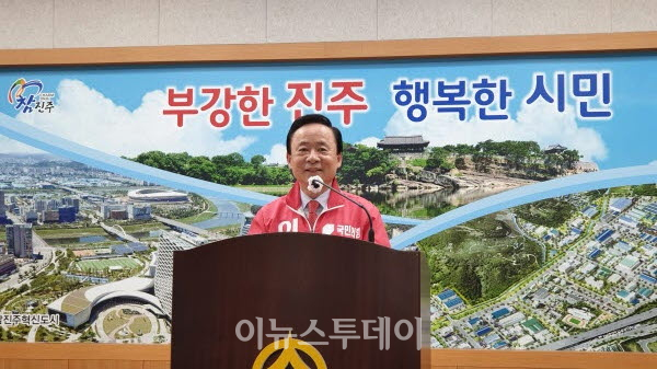 이주영 경남도지사 예비후보, 경남도 경제 위상 높여야