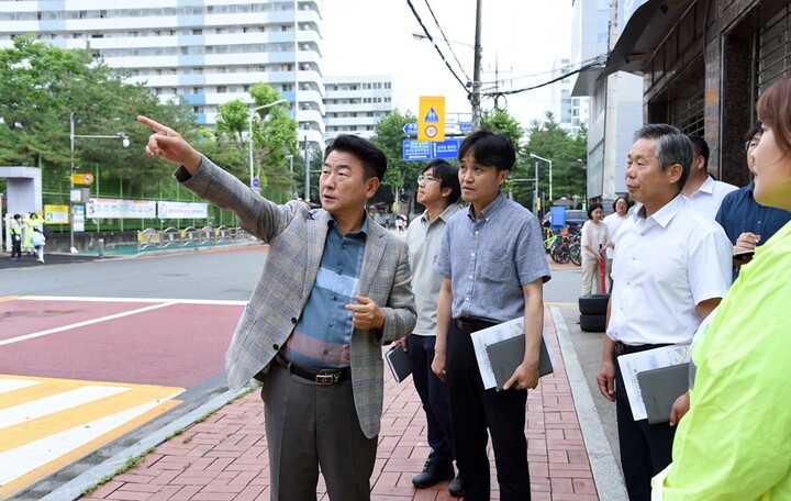 김동근 의정부시장, 동오초등학교 통학로 현장점검