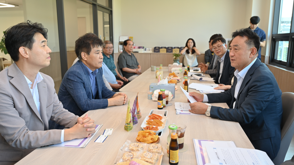 이충우 시장, 기업인 소통 확대···㈜농업회사법인 거산 방문