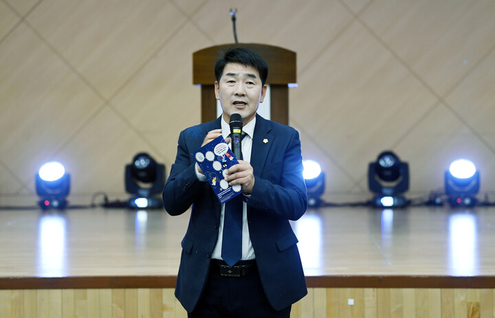 화성시의회, 제1회 이음터 마을동아리 연합축제 참석