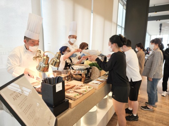 제주 맛집을 호텔에서 한번에? 미식과 휴식 더해진 신라스테이 제주