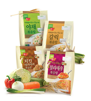 풀무원, 생야채 넣고 가마솥에 찐 생가득 볶음밥 4종 출시