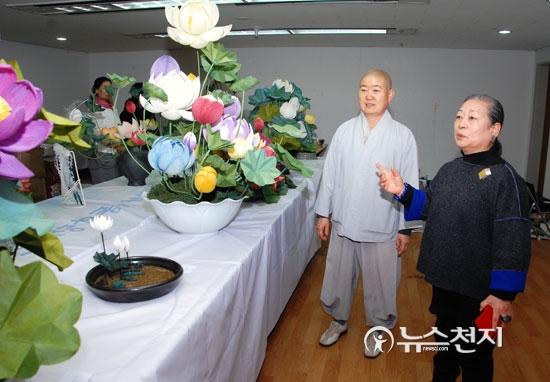 다양한 창작력으로 탄생한 지화 연꽃… 불교지화장엄전승회 공모전 전시